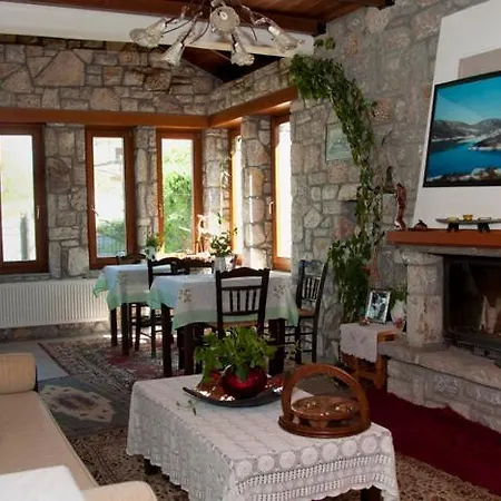 To Balkoni Tis Limnis Plastira Appartement Neochori (Karditsa)